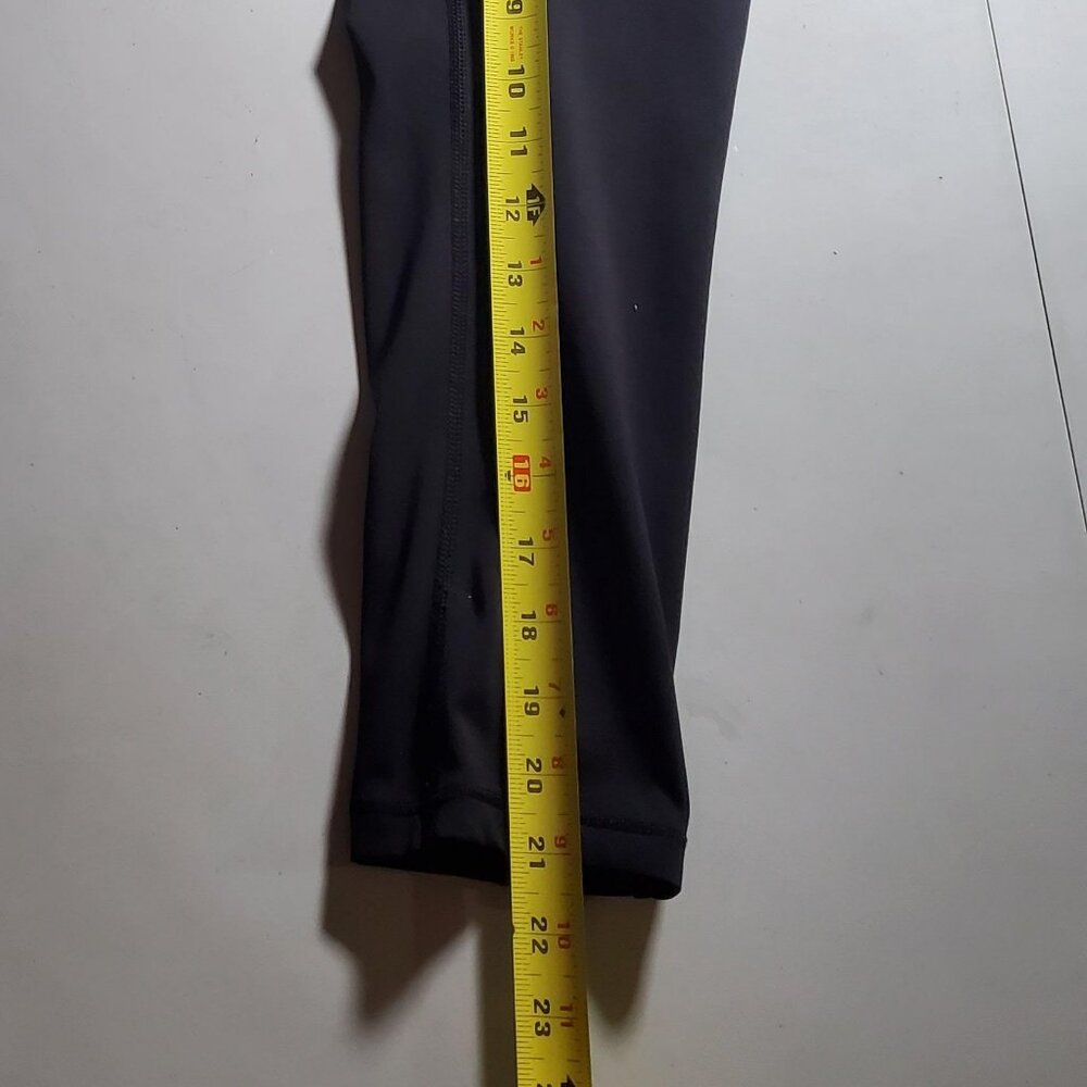 lululemon | Speed Up Crop (21") Sz 4 Black- shipping included - Picture 16 of 16